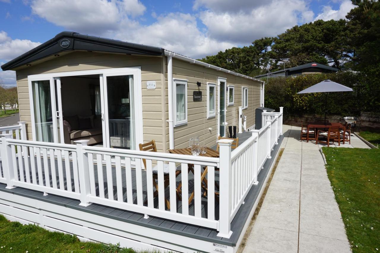 Dotty'S Retreat Milford on Sea Exterior photo